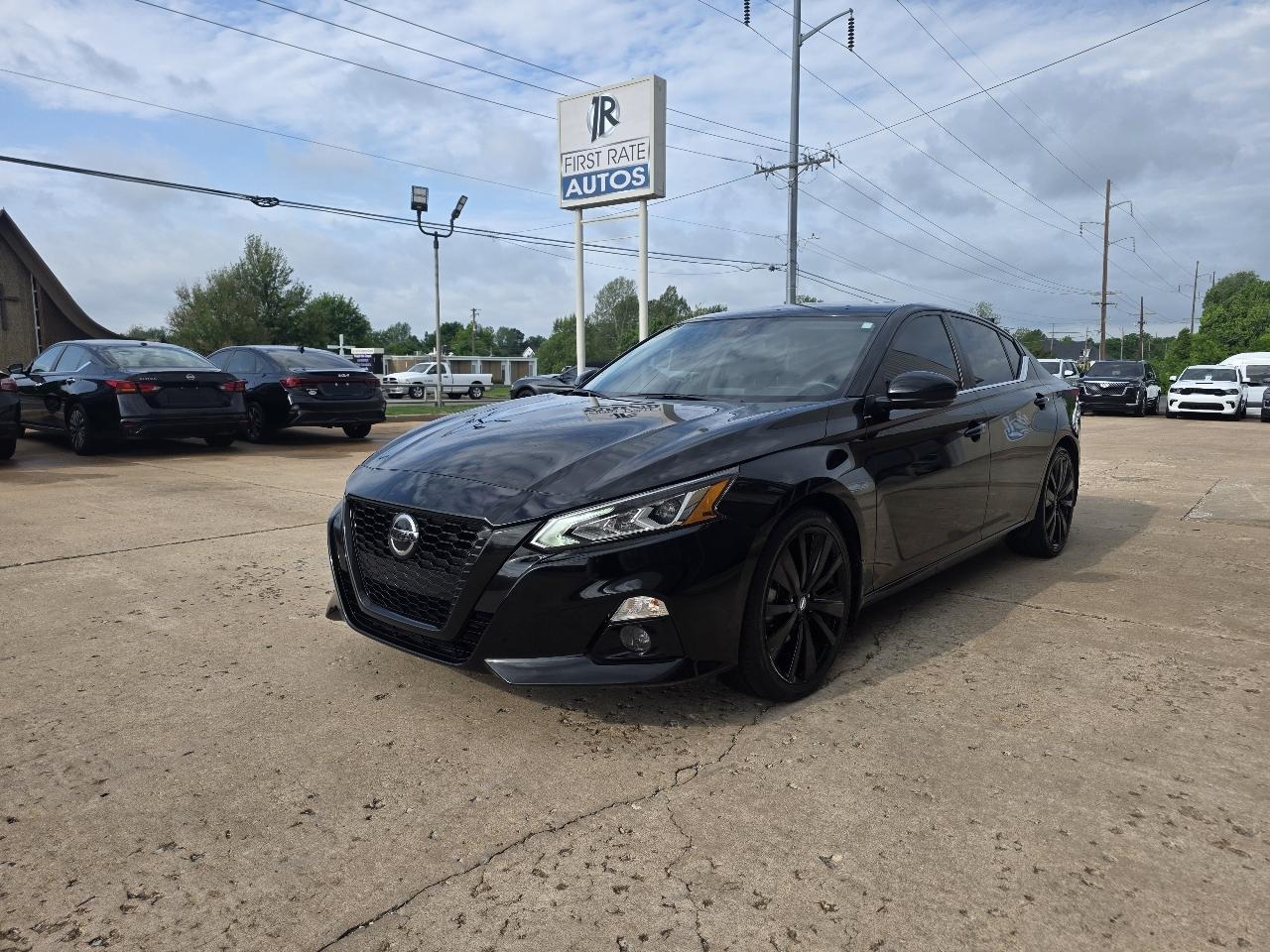 Nissan Altima 2.5 SR Sedan 2022