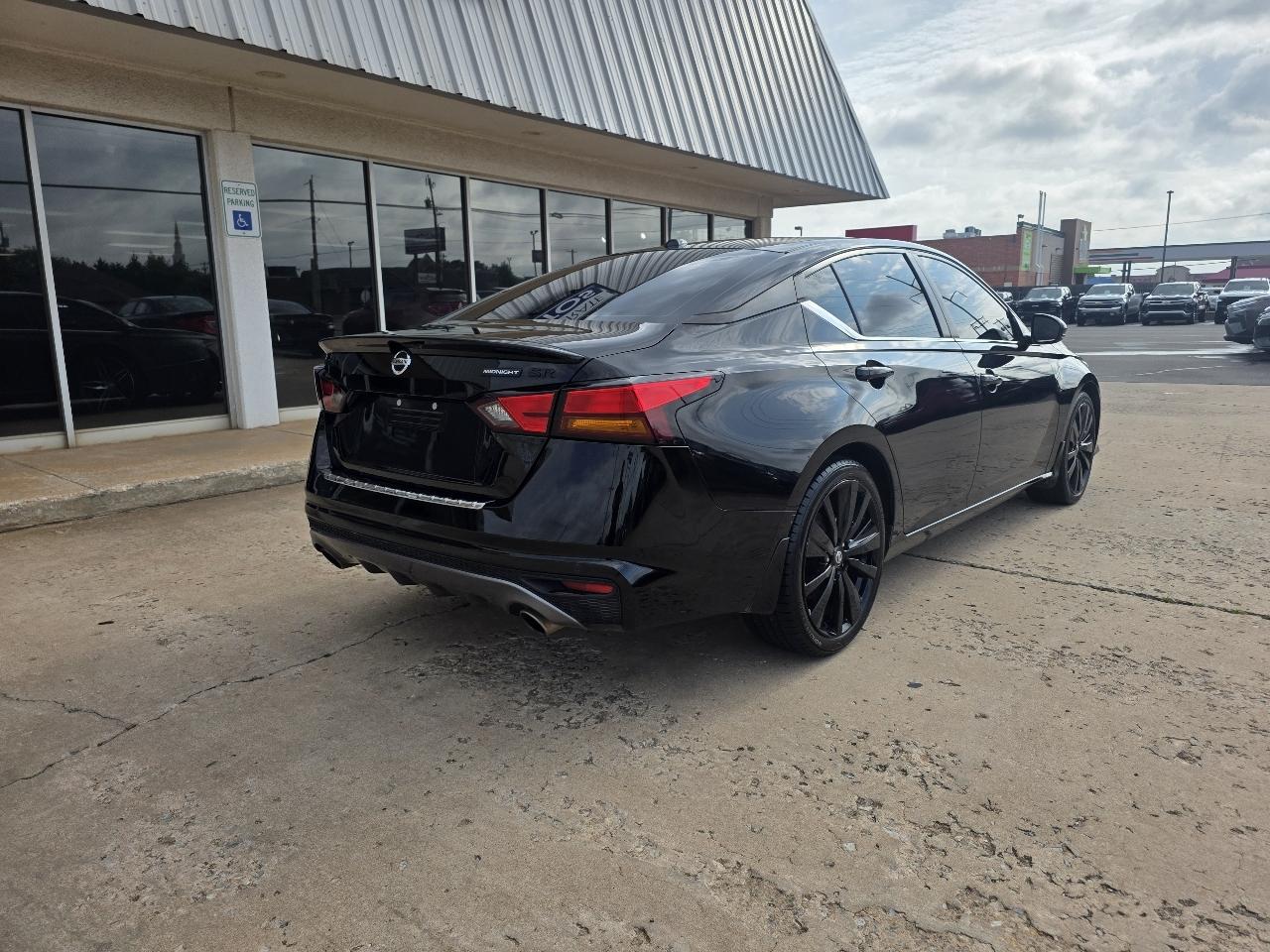 Nissan Altima 2.5 SR Sedan 2022