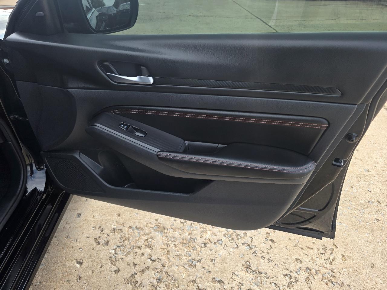 Nissan Altima 2.5 SR Sedan 2022