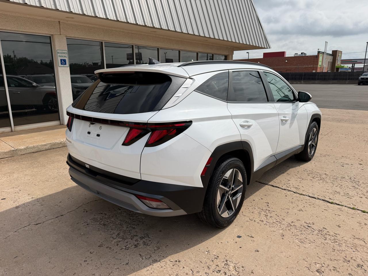 Hyundai Tucson SEL FWD 2025