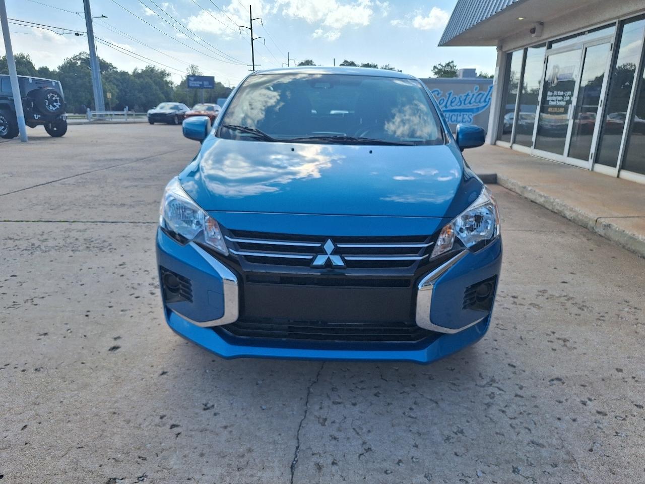 Mitsubishi Mirage ES CVT 2024