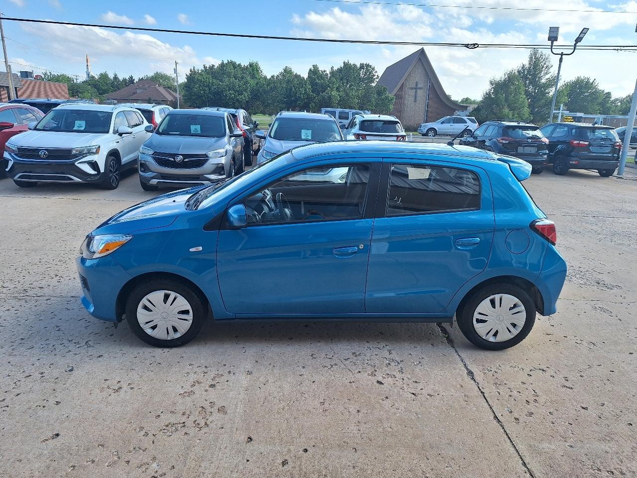 Mitsubishi Mirage ES CVT 2024