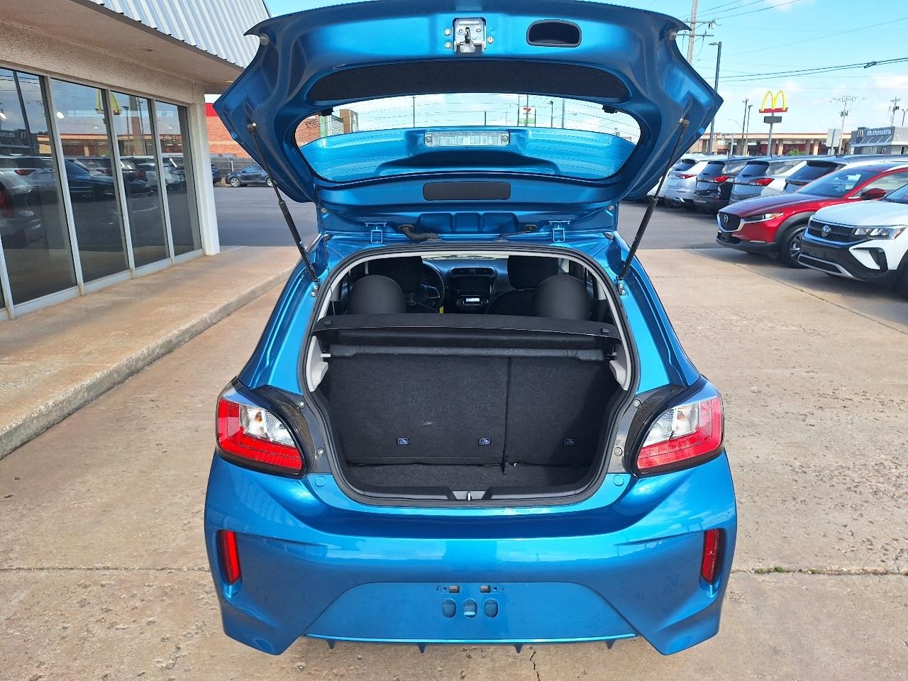 Mitsubishi Mirage ES CVT 2024