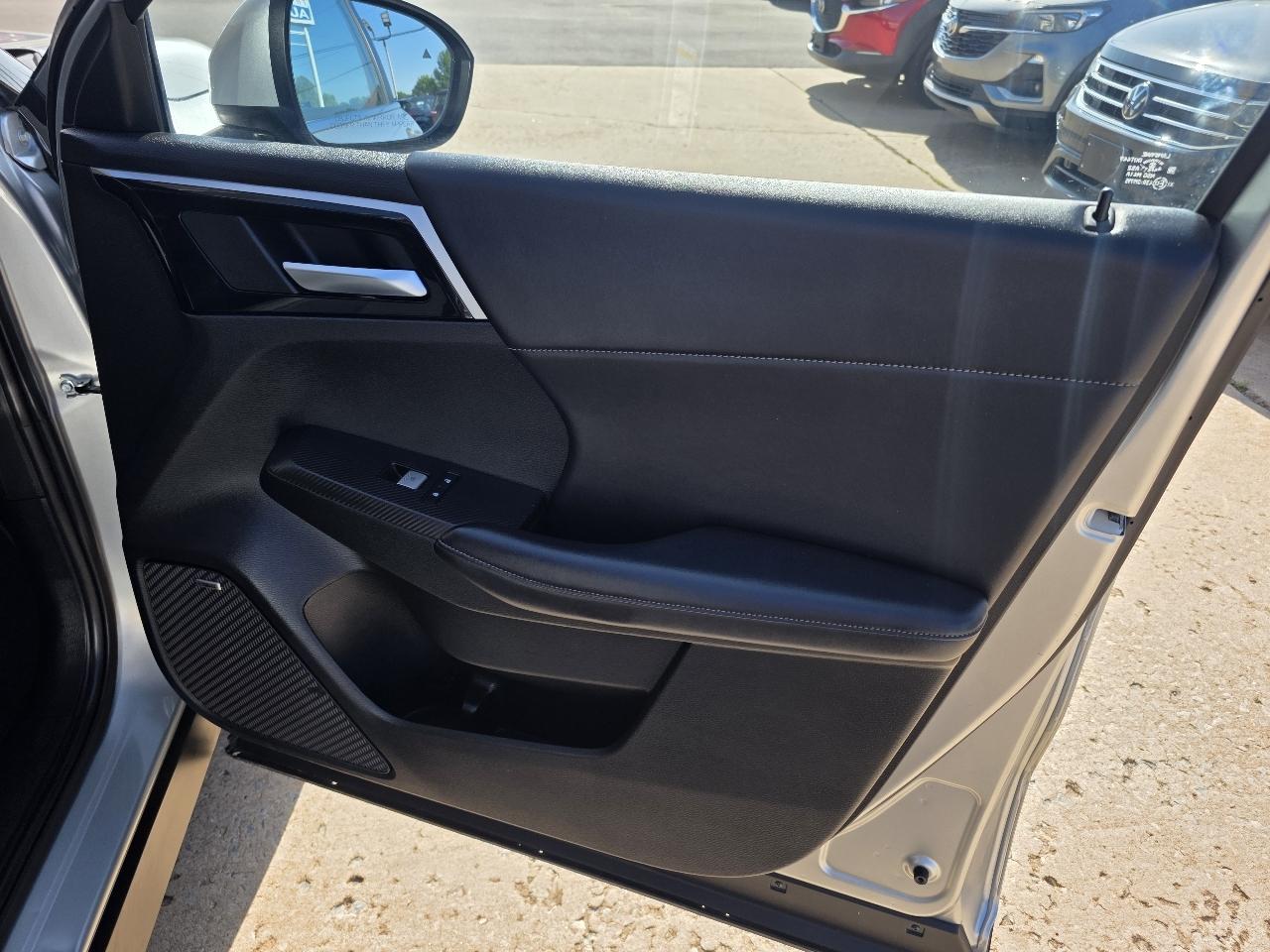 Mitsubishi Outlander SE AWC 2025