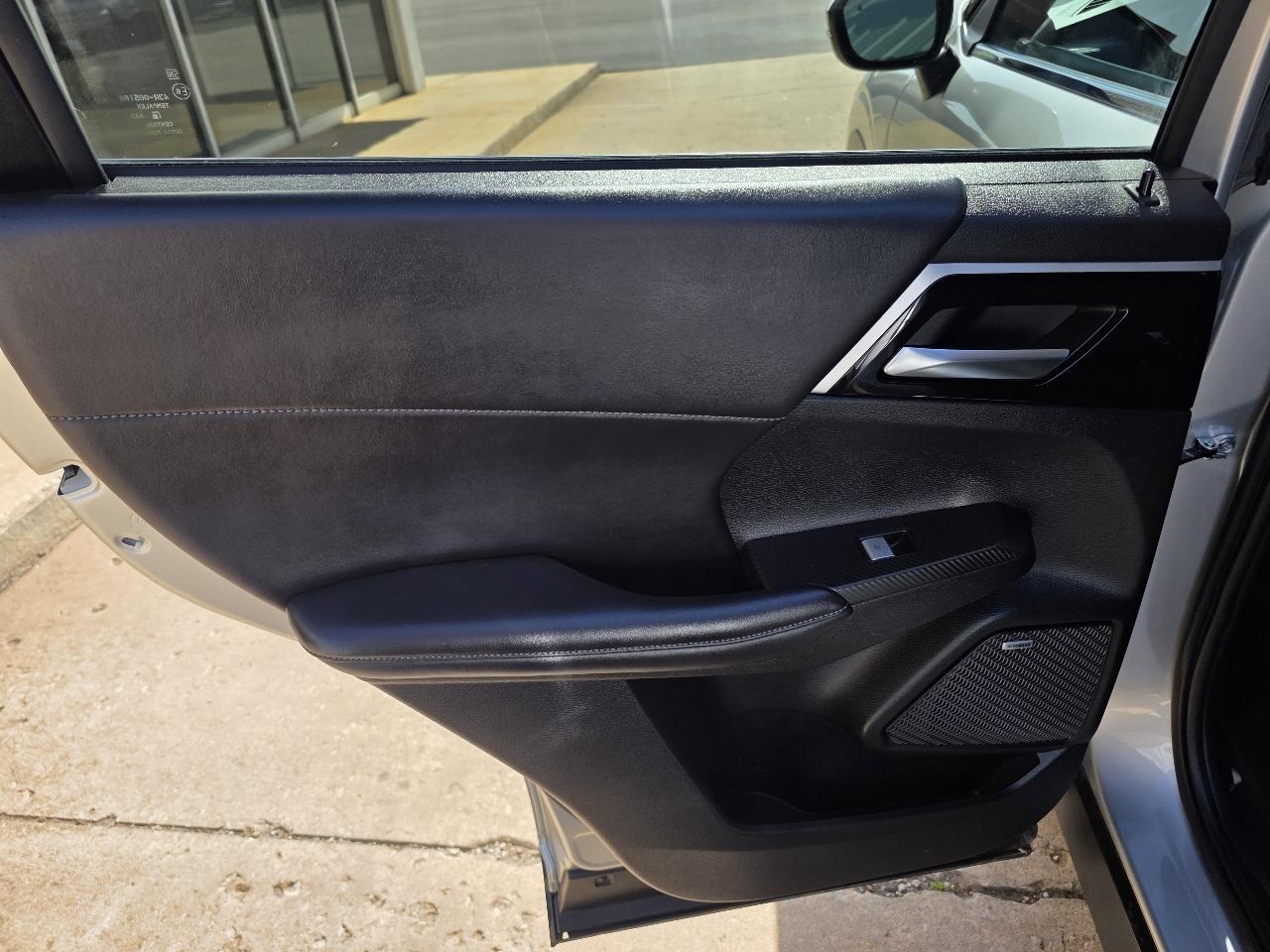 Mitsubishi Outlander SE AWC 2025