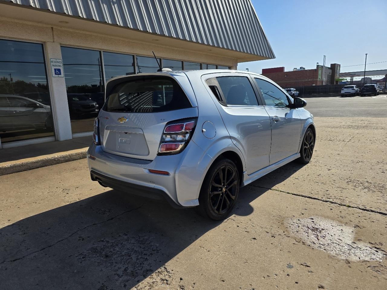 Chevrolet Sonic 5dr HB Auto LT w/1SD 2017