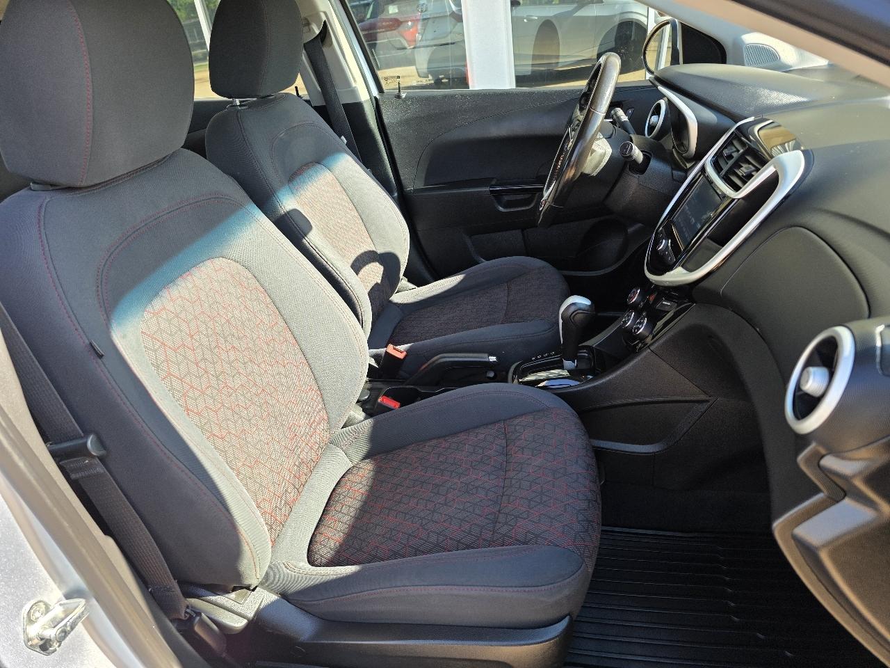 Chevrolet Sonic 5dr HB Auto LT w/1SD 2017