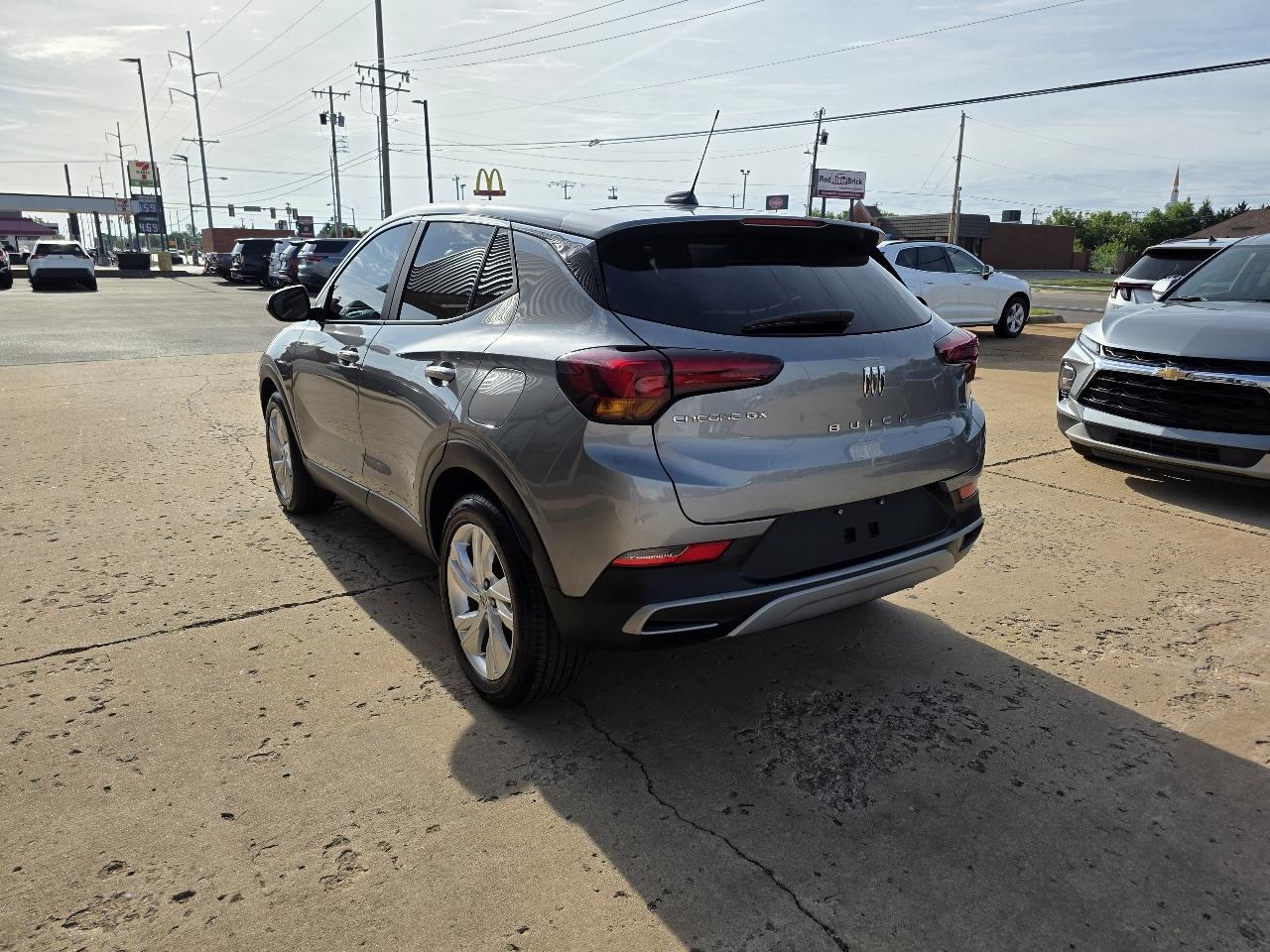 Buick Encore GX FWD 4dr Preferred 2024