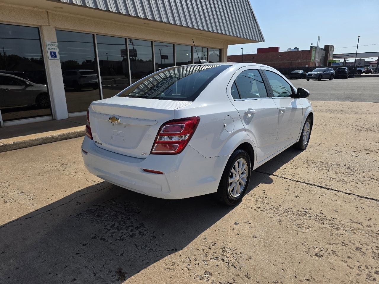 Chevrolet Sonic 4dr Sdn Auto LT 2019