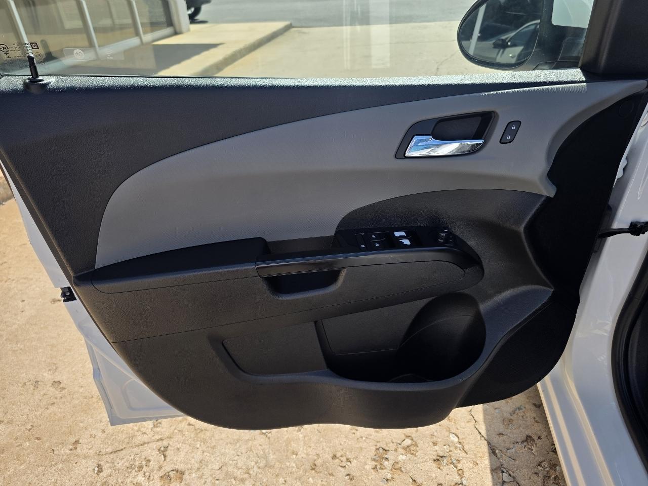 Chevrolet Sonic 4dr Sdn Auto LT 2019