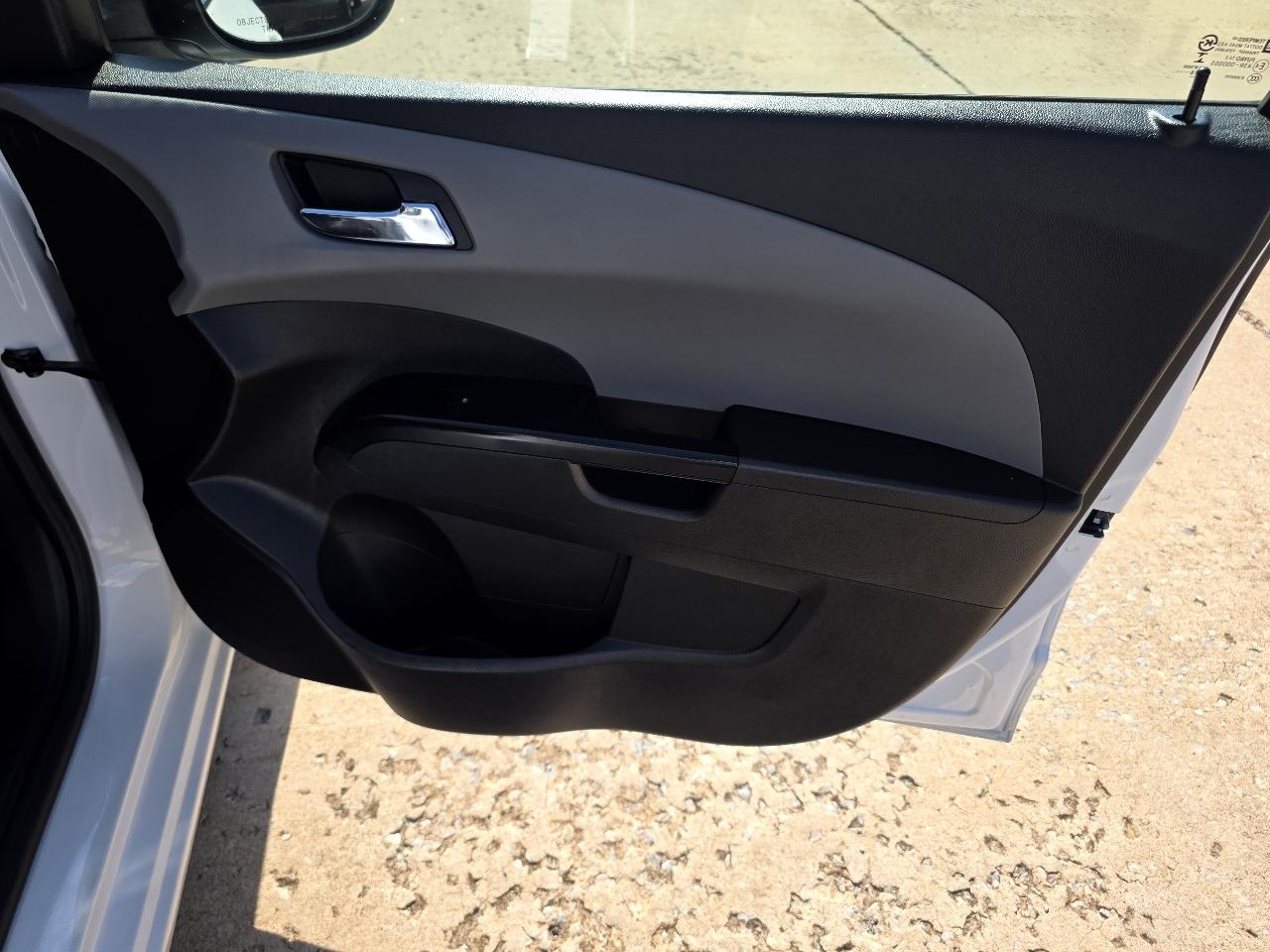 Chevrolet Sonic 4dr Sdn Auto LT 2019