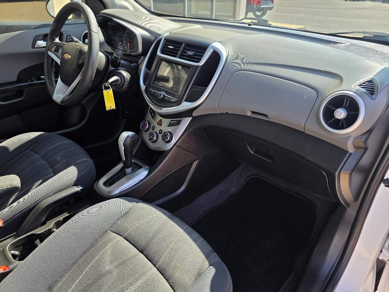 Chevrolet Sonic 4dr Sdn Auto LT 2019