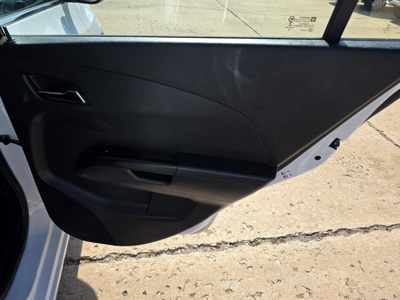 Chevrolet Sonic 4dr Sdn Auto LT 2019