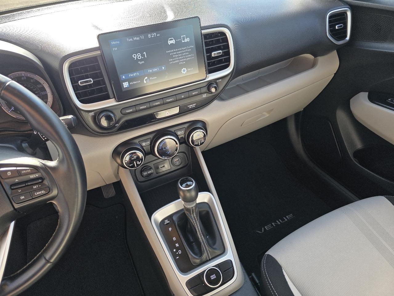 Hyundai Venue SEL IVT 2020