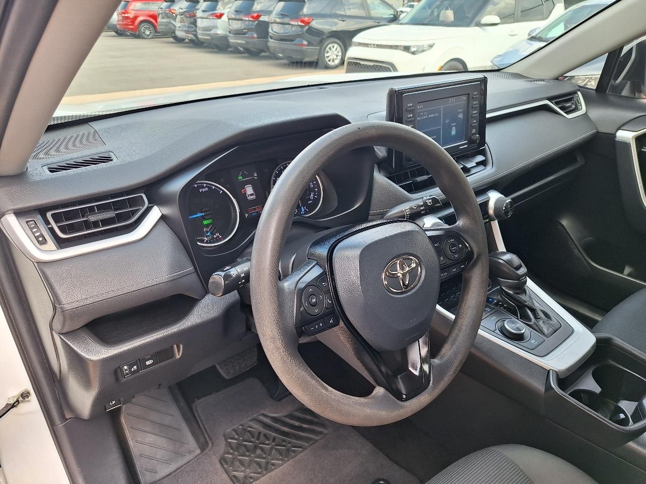 Toyota RAV4 Hybrid LE AWD (Natl) 2021