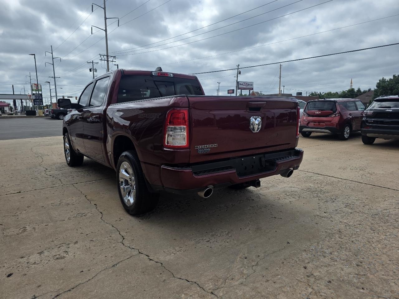 RAM 1500 Big Horn 4x2 Crew Cab 5'7" Box 2022