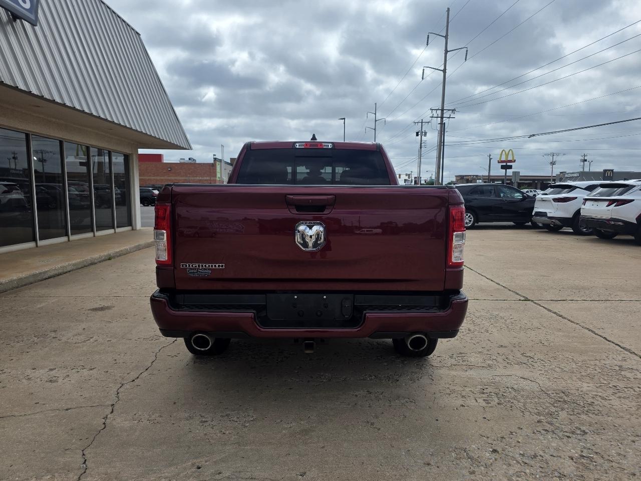 RAM 1500 Big Horn 4x2 Crew Cab 5'7" Box 2022
