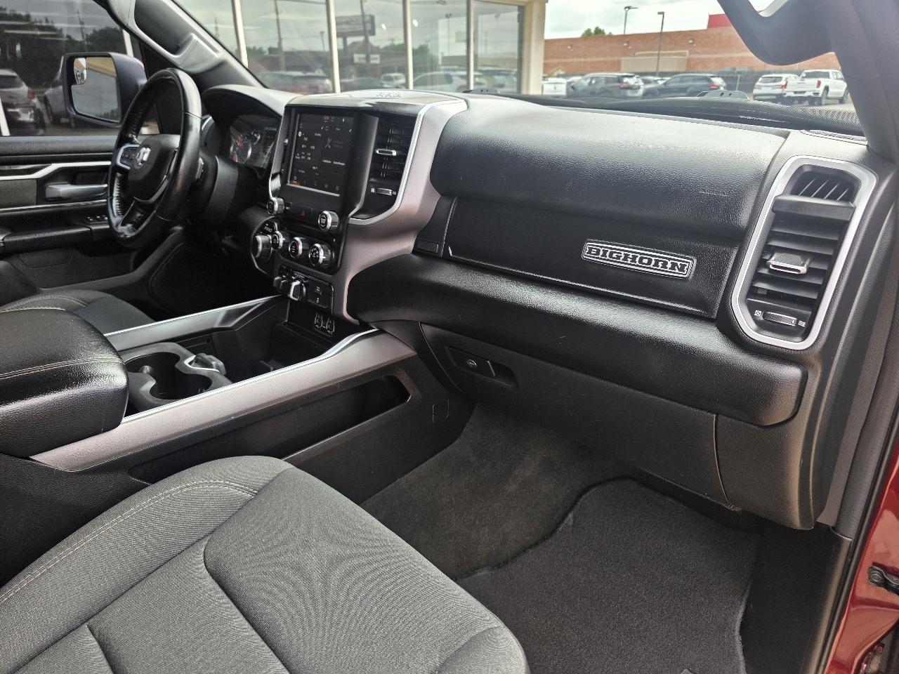 RAM 1500 Big Horn 4x2 Crew Cab 5'7" Box 2022