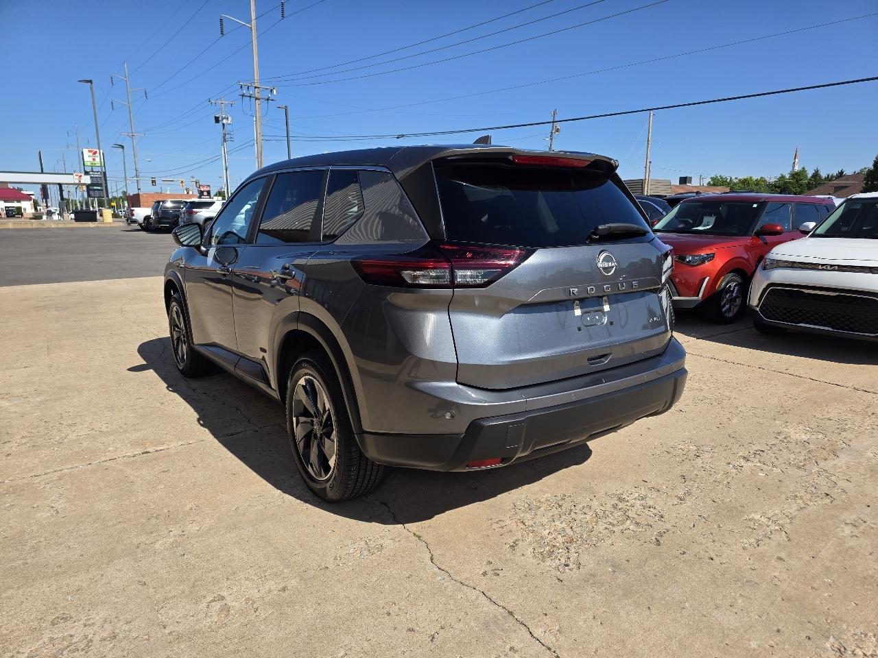 Nissan Rogue AWD SV 2025