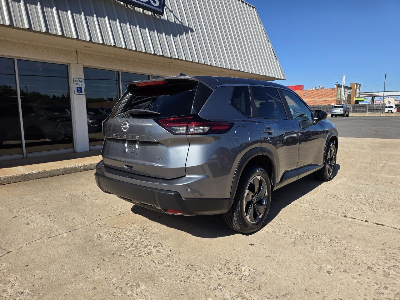 Nissan Rogue AWD SV 2025