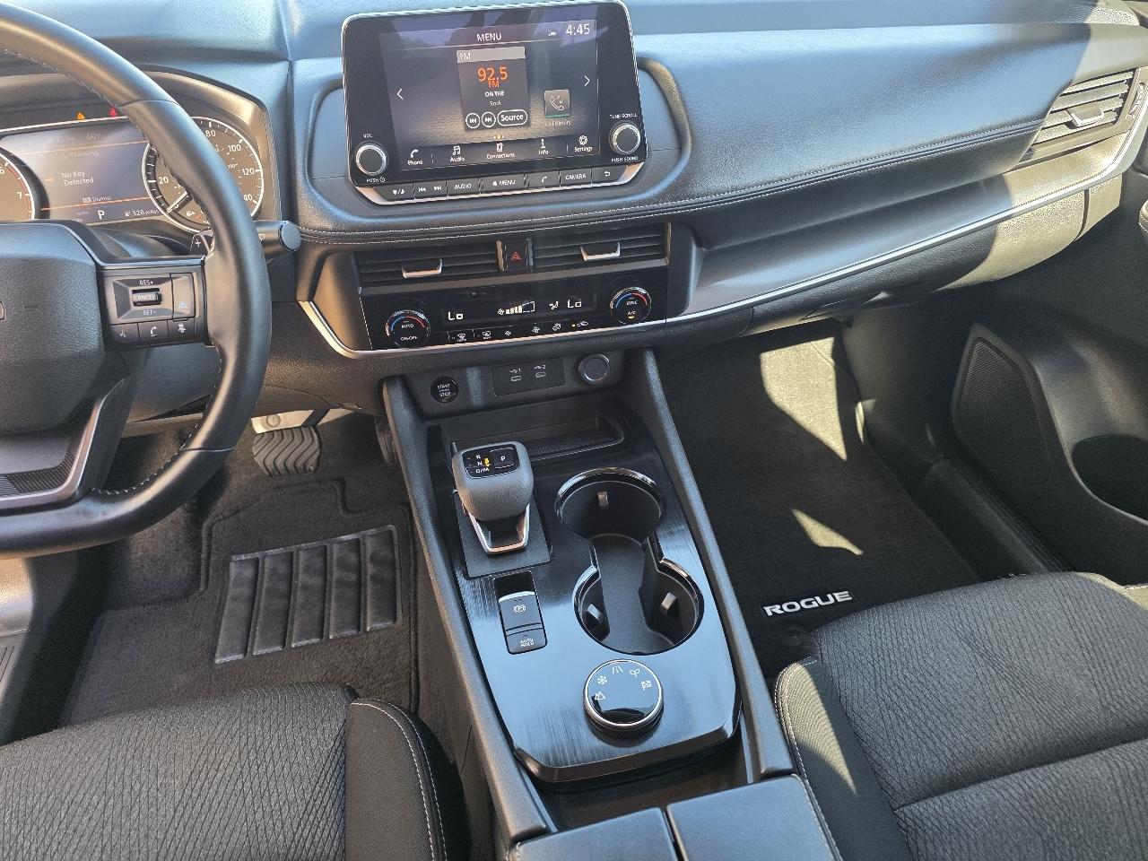Nissan Rogue AWD SV 2025