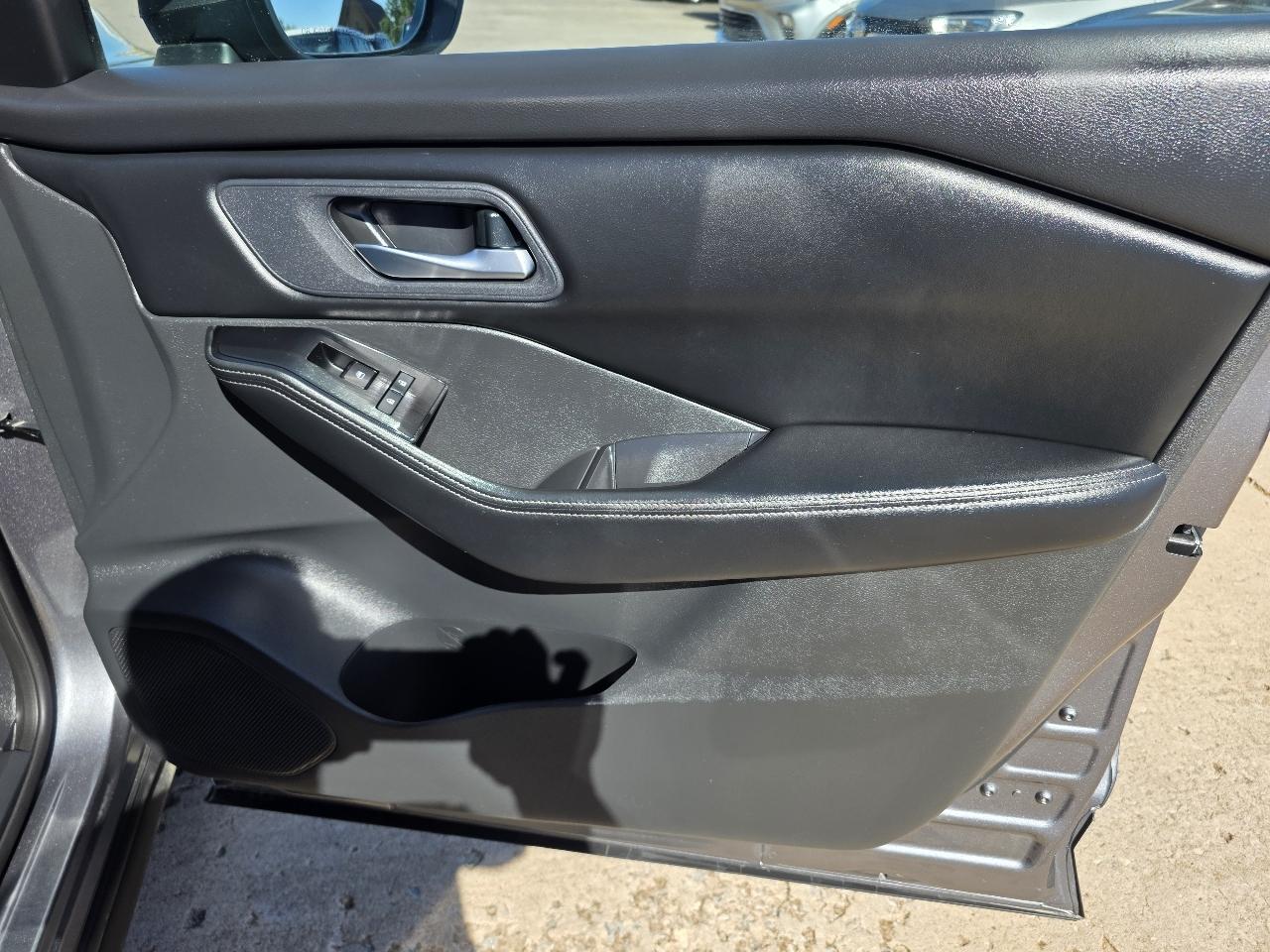 Nissan Rogue AWD SV 2025