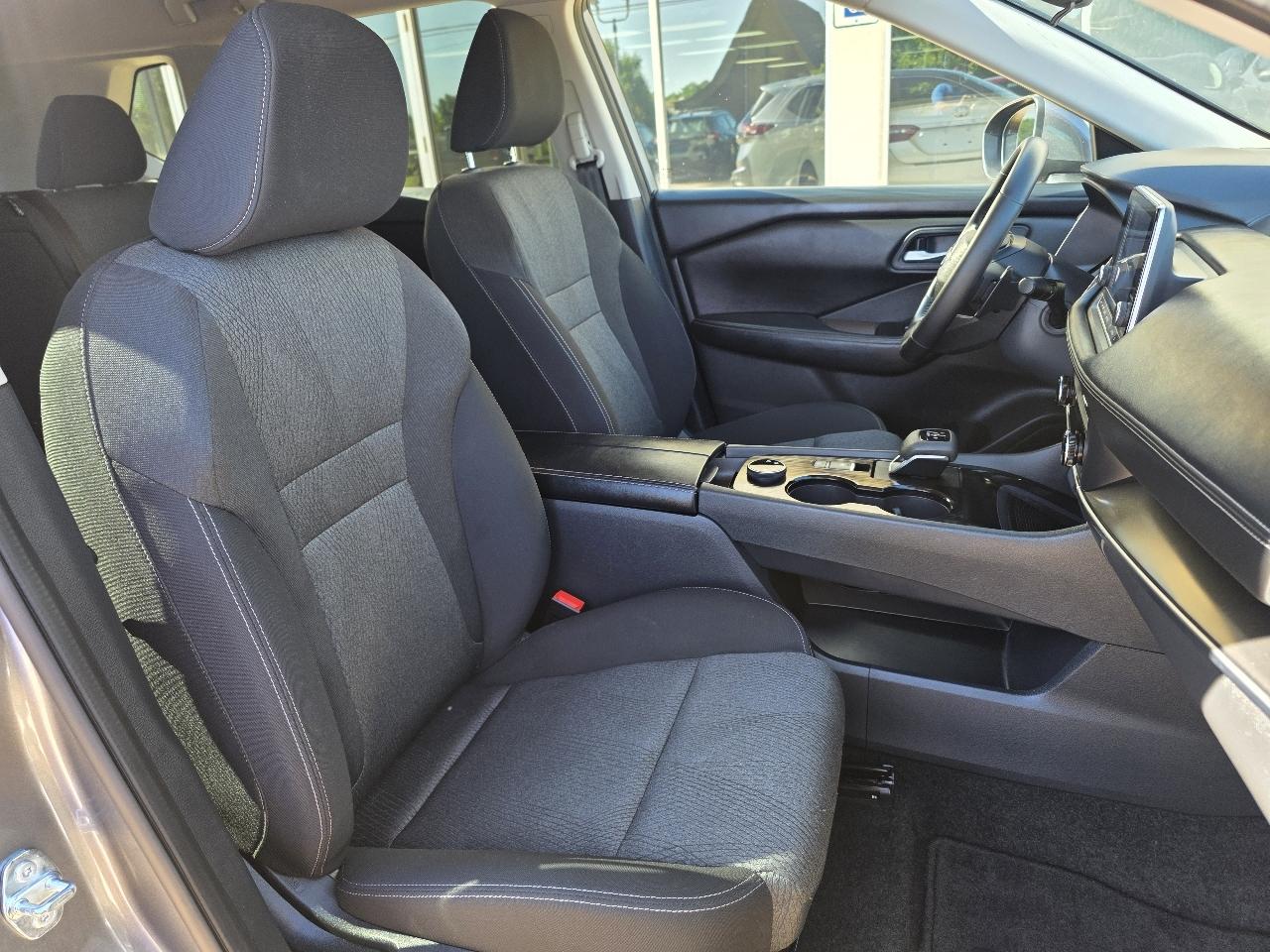 Nissan Rogue AWD SV 2025