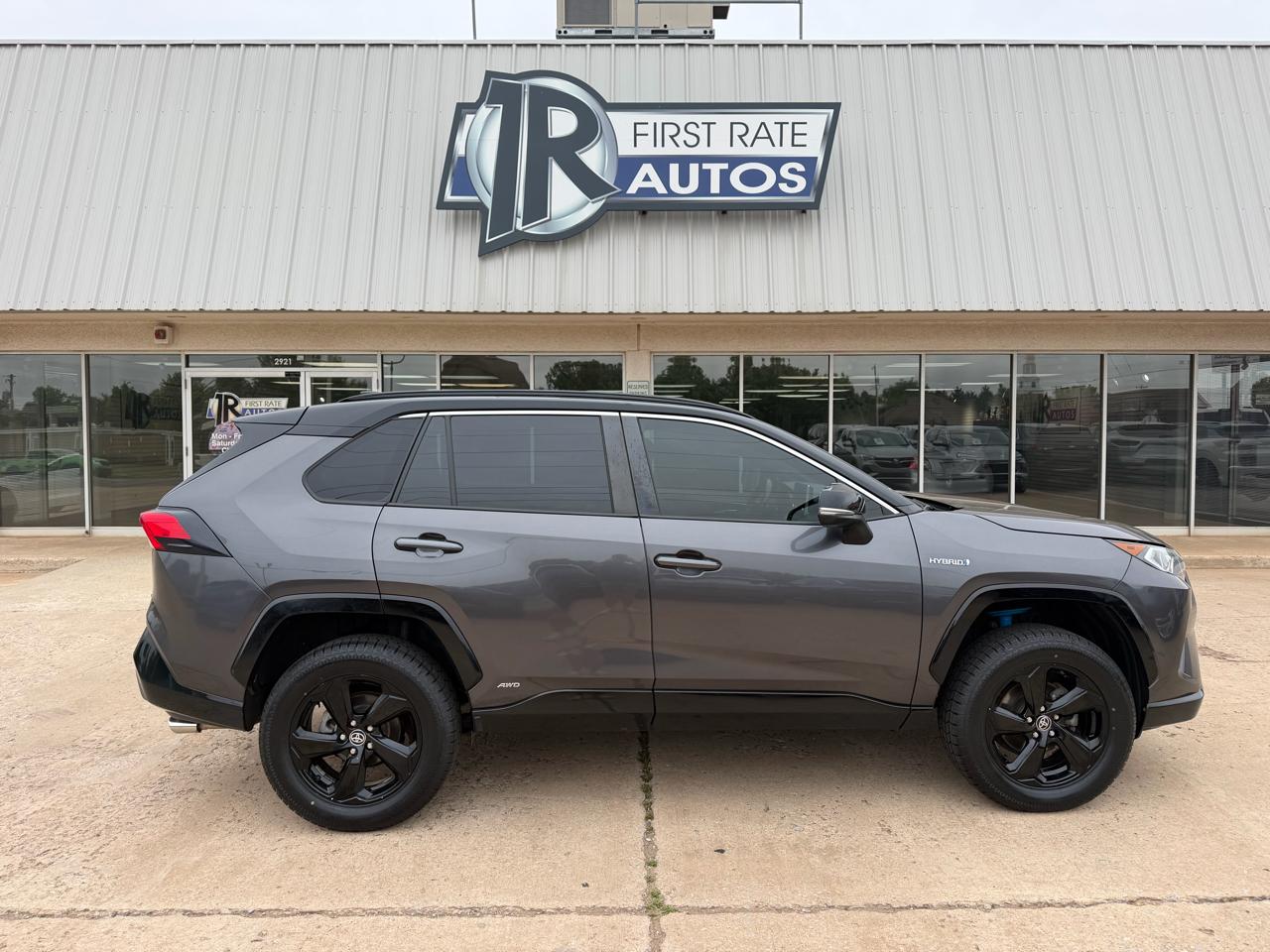 Toyota RAV4 Hybrid XSE AWD (Natl) 2020