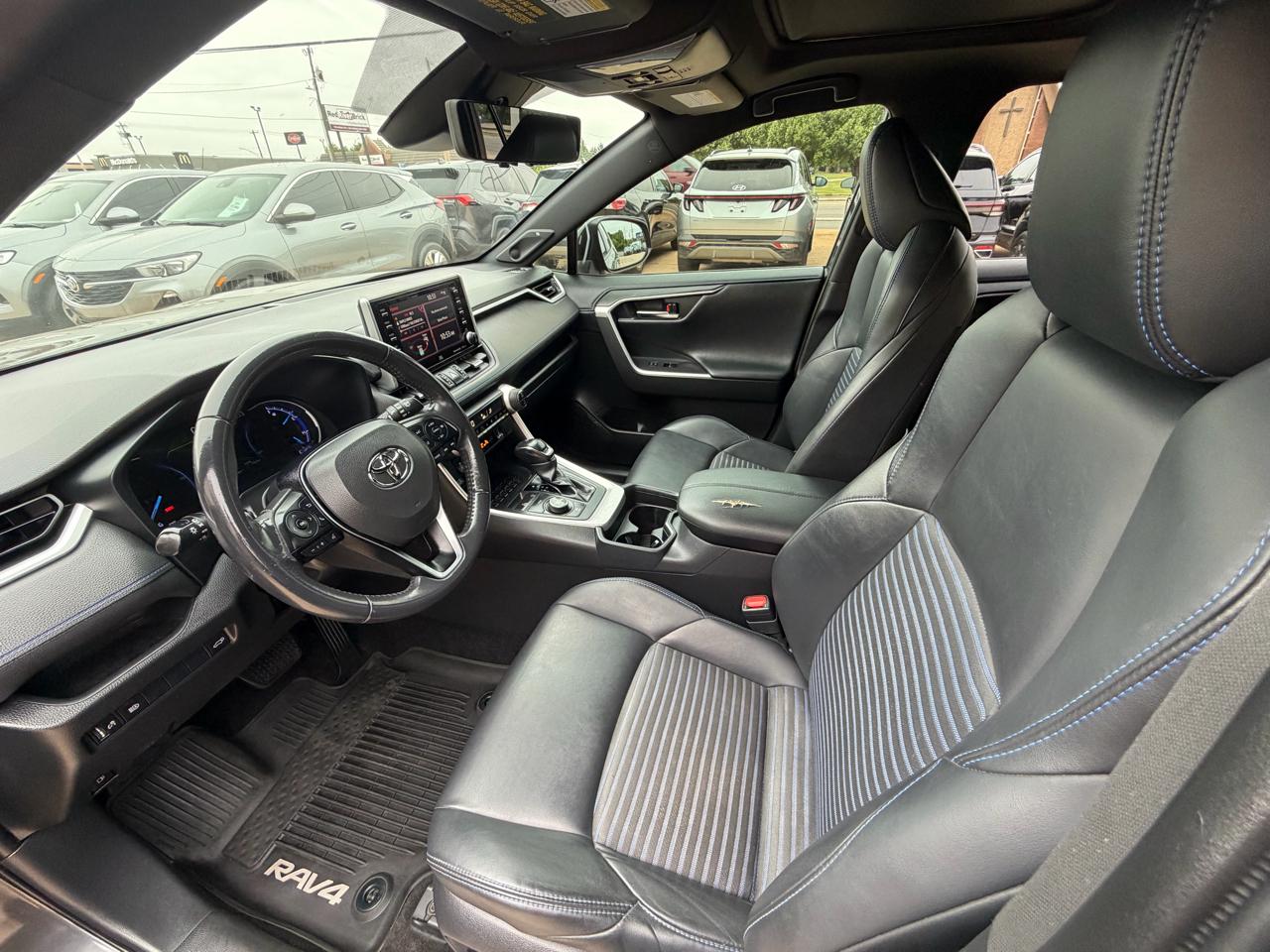 Toyota RAV4 Hybrid XSE AWD (Natl) 2020