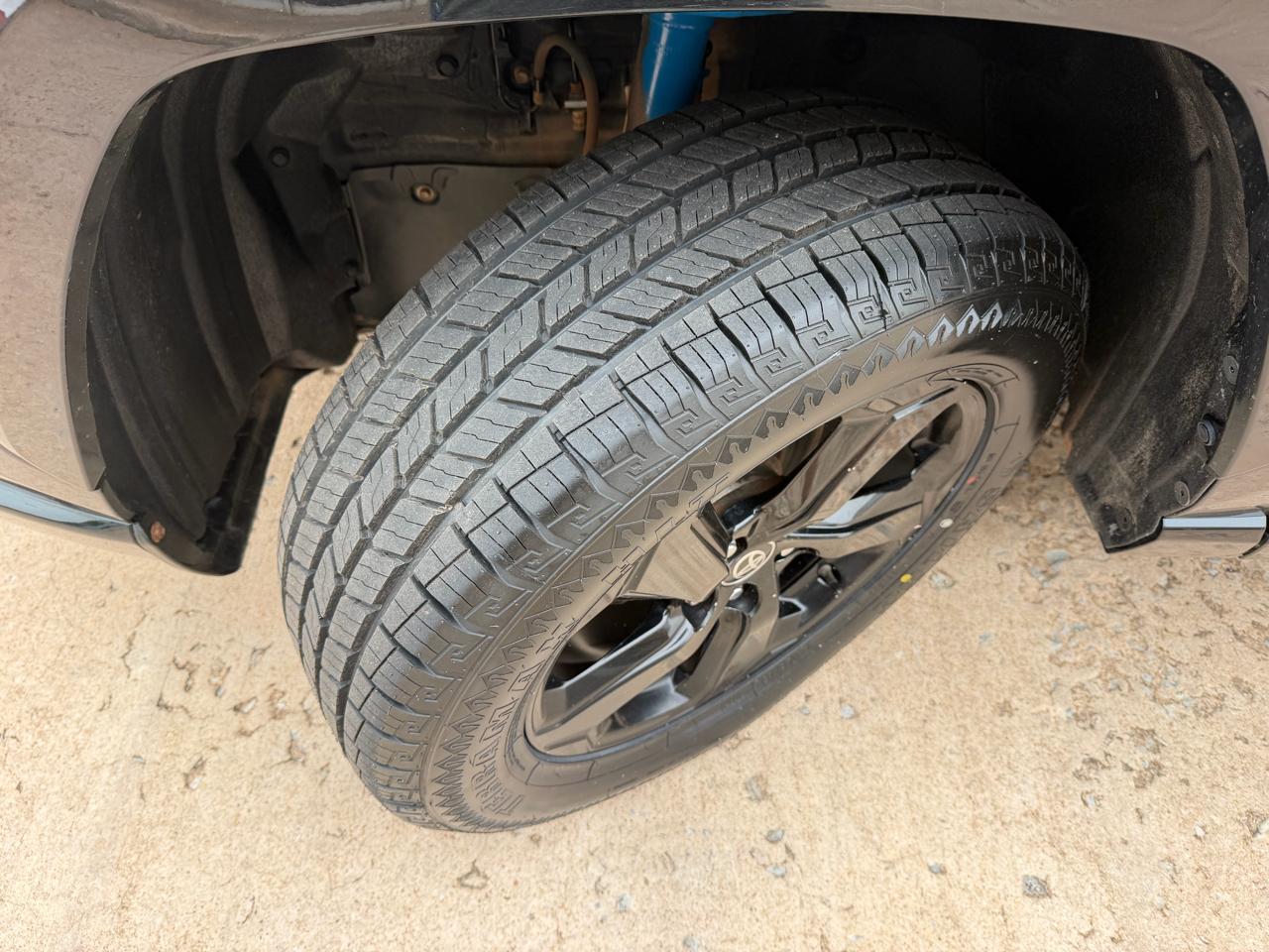 Toyota RAV4 Hybrid XSE AWD (Natl) 2020