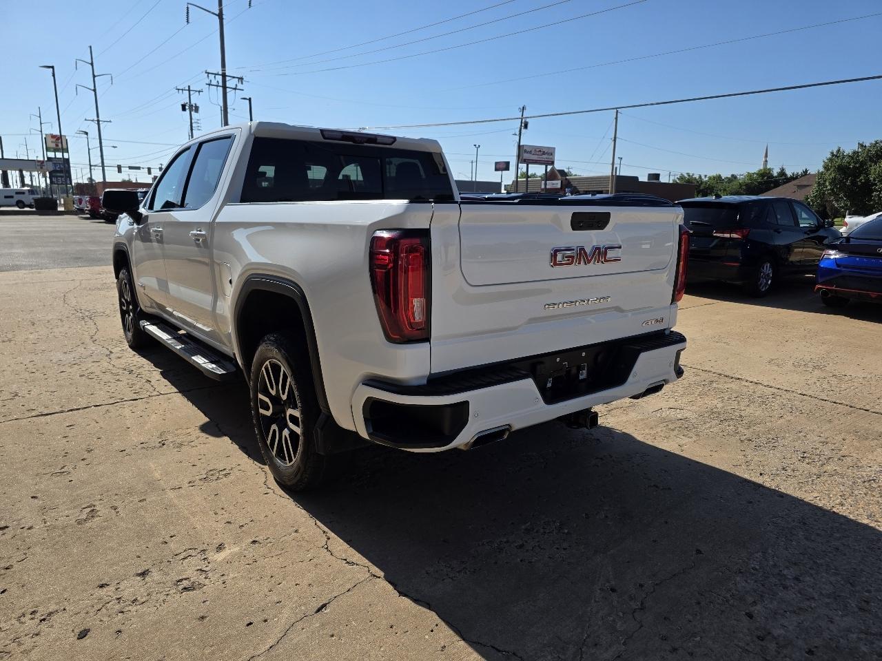 GMC Sierra 1500 4WD Crew Cab 147" AT4 2020