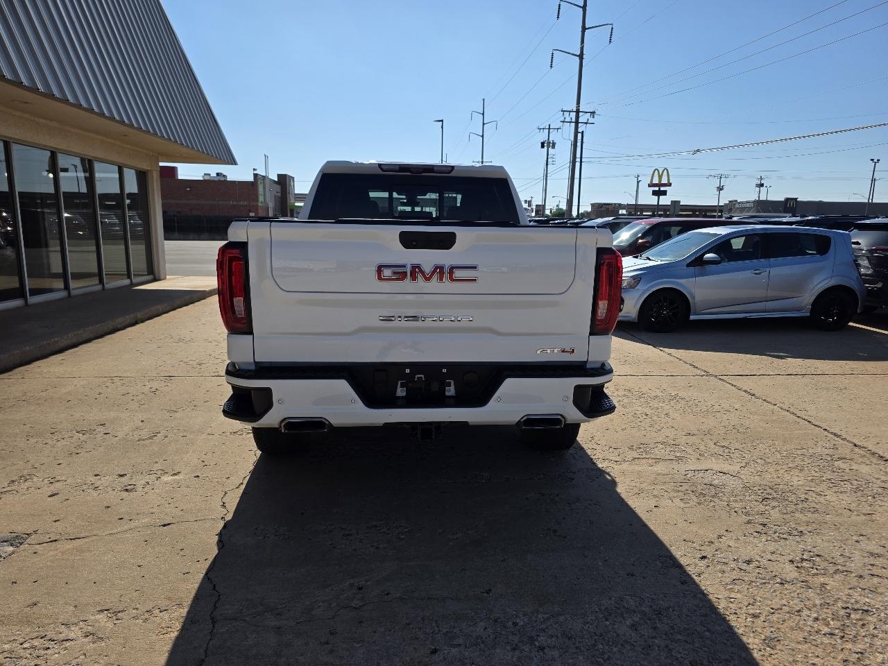 GMC Sierra 1500 4WD Crew Cab 147" AT4 2020