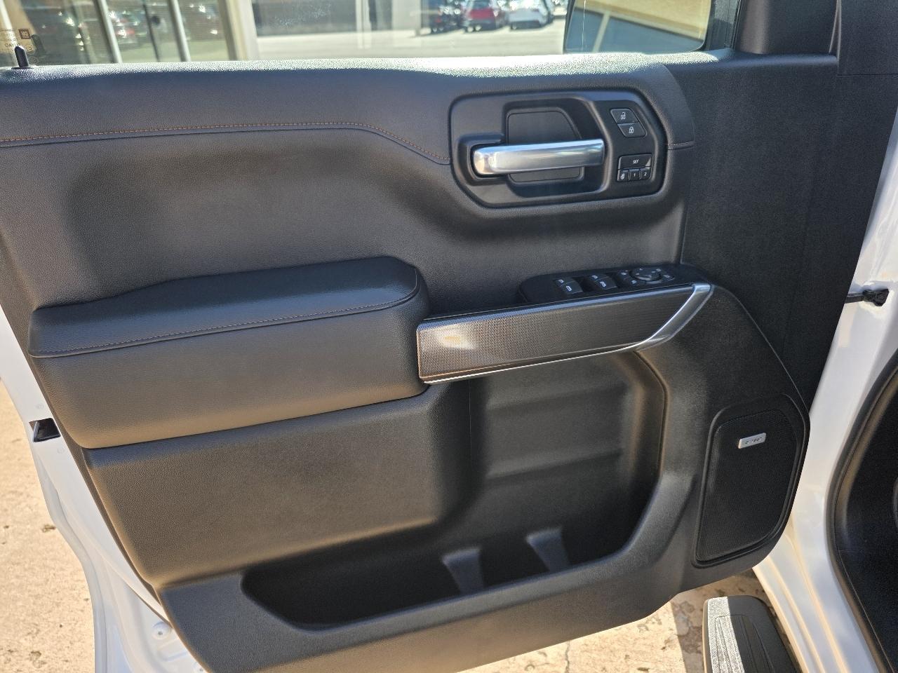 GMC Sierra 1500 4WD Crew Cab 147" AT4 2020