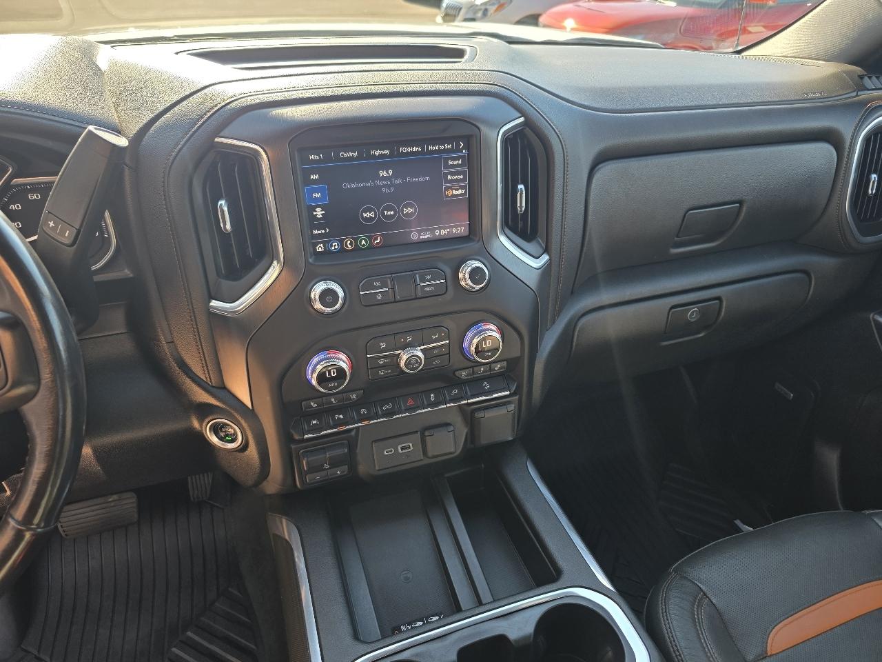 GMC Sierra 1500 4WD Crew Cab 147" AT4 2020