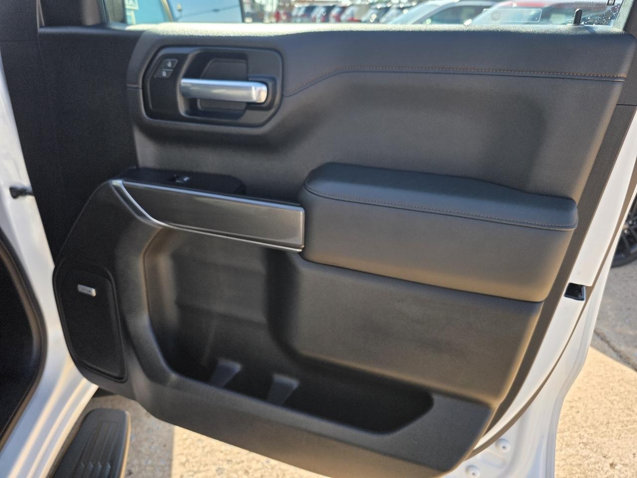 GMC Sierra 1500 4WD Crew Cab 147" AT4 2020