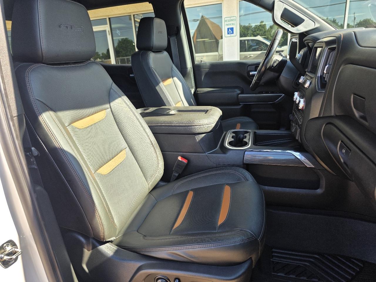 GMC Sierra 1500 4WD Crew Cab 147" AT4 2020