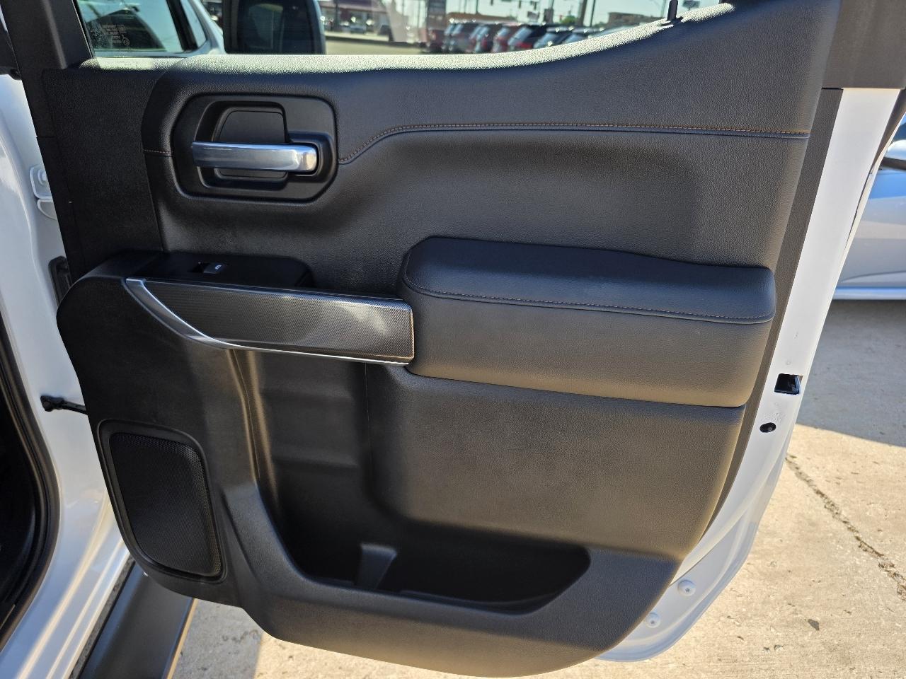 GMC Sierra 1500 4WD Crew Cab 147" AT4 2020
