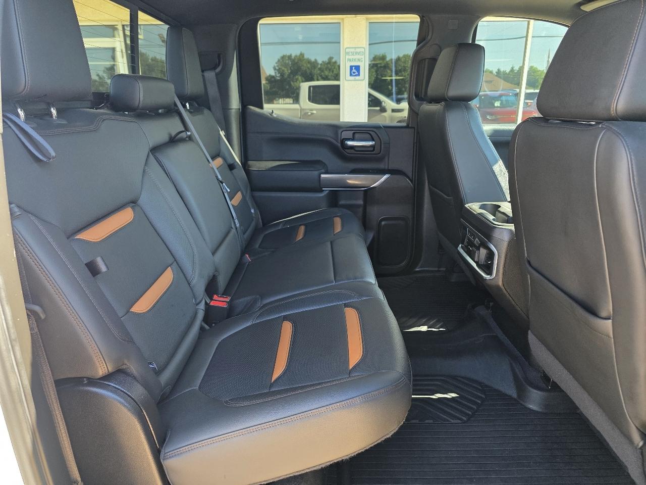 GMC Sierra 1500 4WD Crew Cab 147" AT4 2020