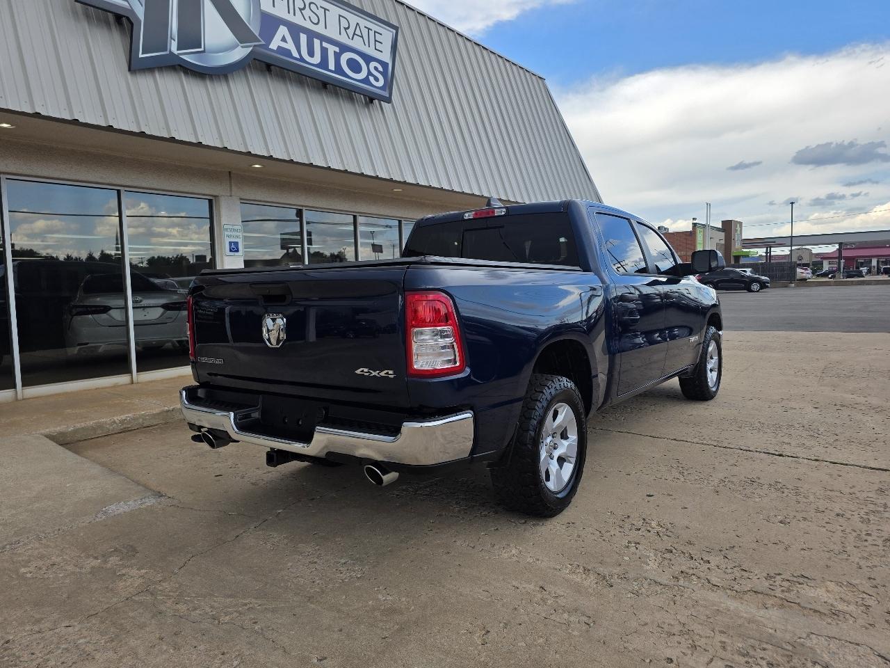 RAM 1500 Big Horn 4x4 Crew Cab 5'7" Box 2024
