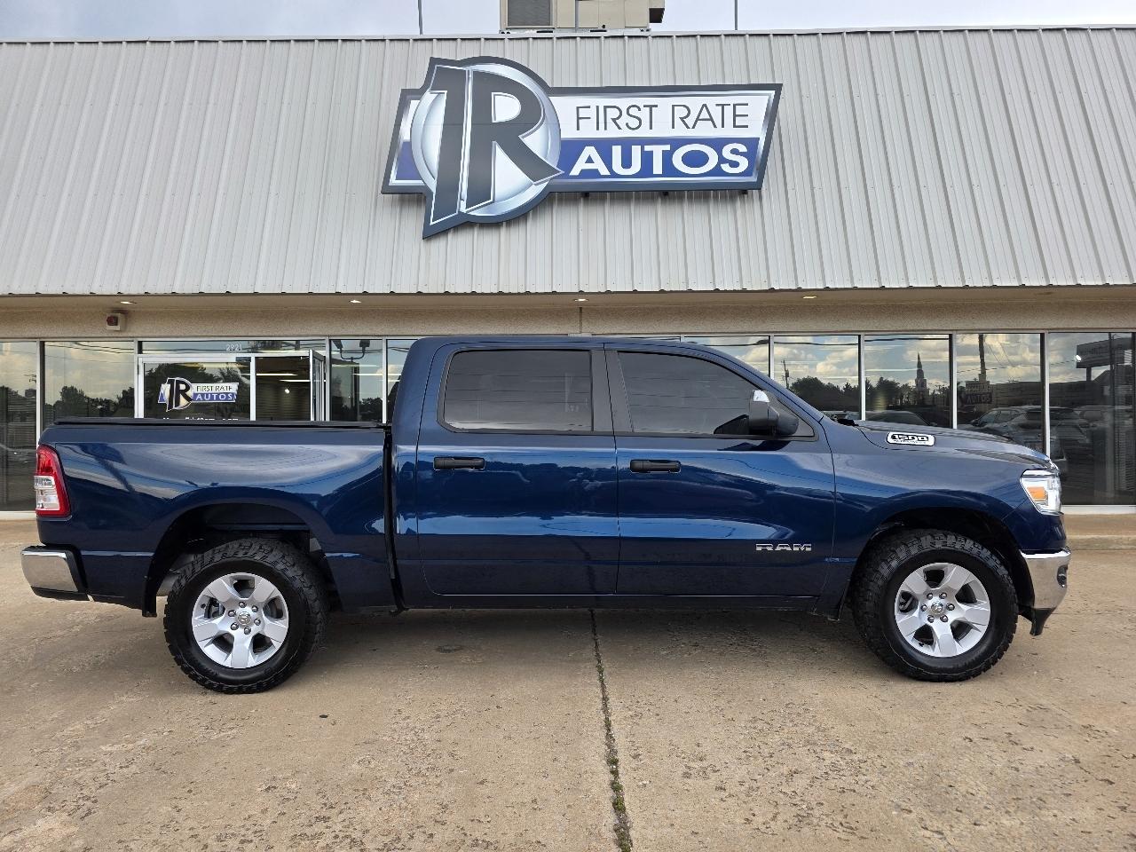 RAM 1500 Big Horn 4x4 Crew Cab 5'7" Box 2024