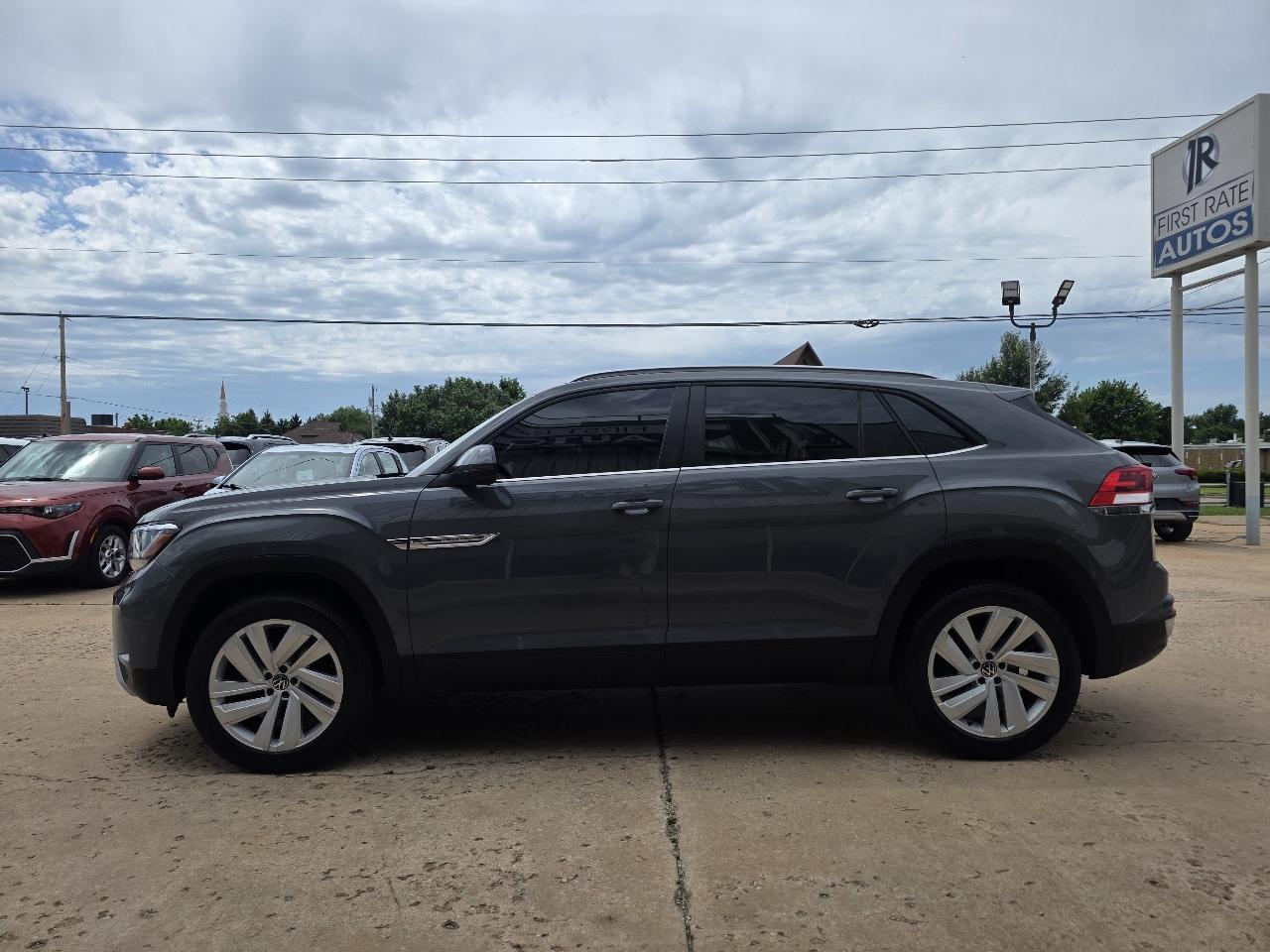 Volkswagen Atlas Cross Sport 3.6L V6 SE w/Technology FWD 2020