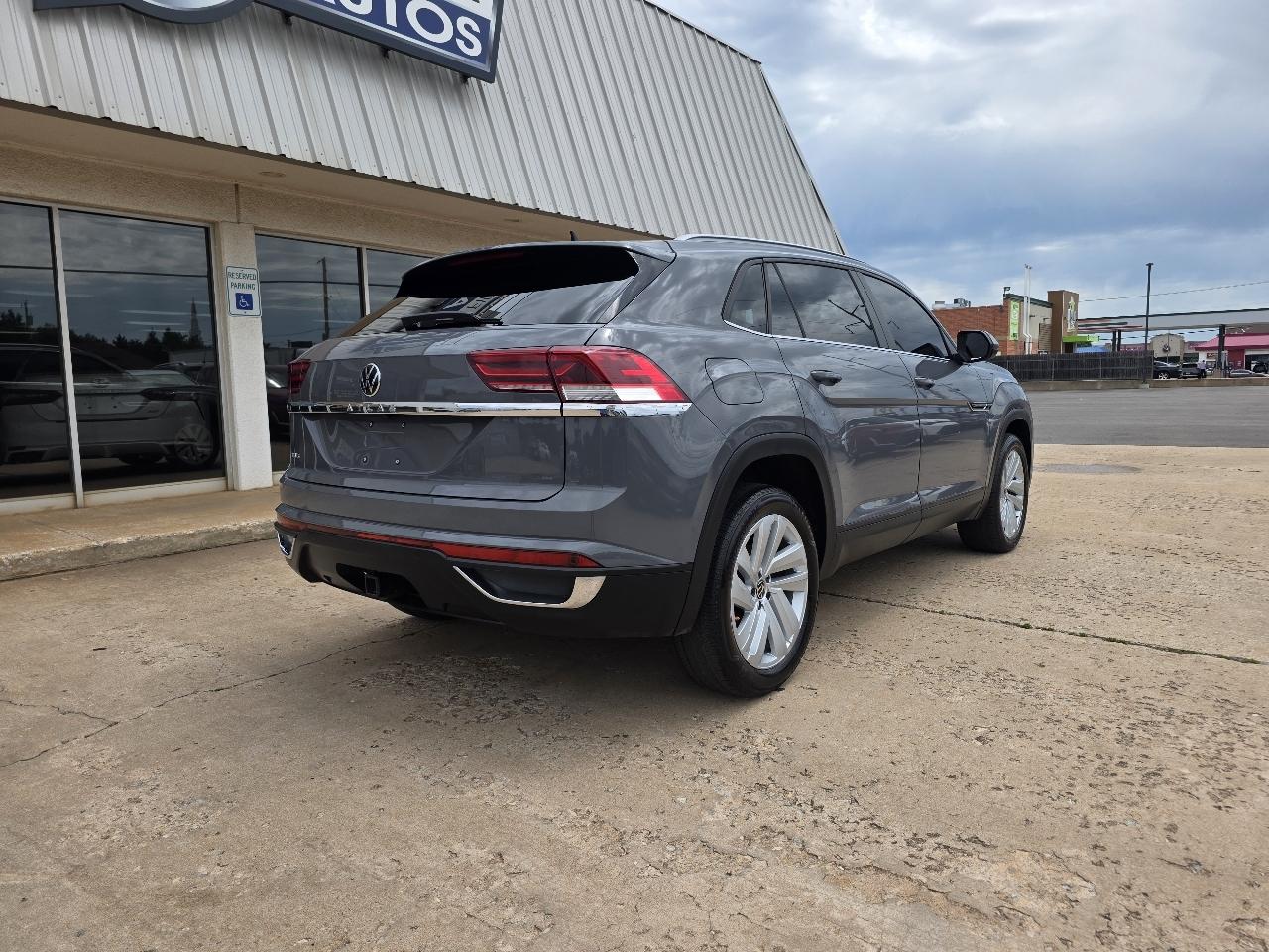 Volkswagen Atlas Cross Sport 3.6L V6 SE w/Technology FWD 2020