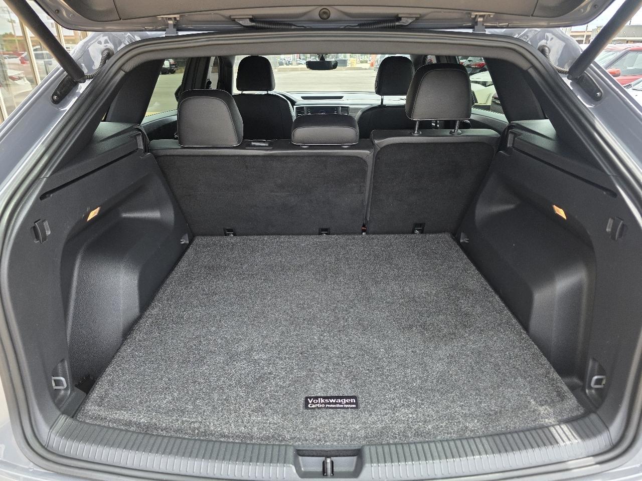Volkswagen Atlas Cross Sport 3.6L V6 SE w/Technology FWD 2020