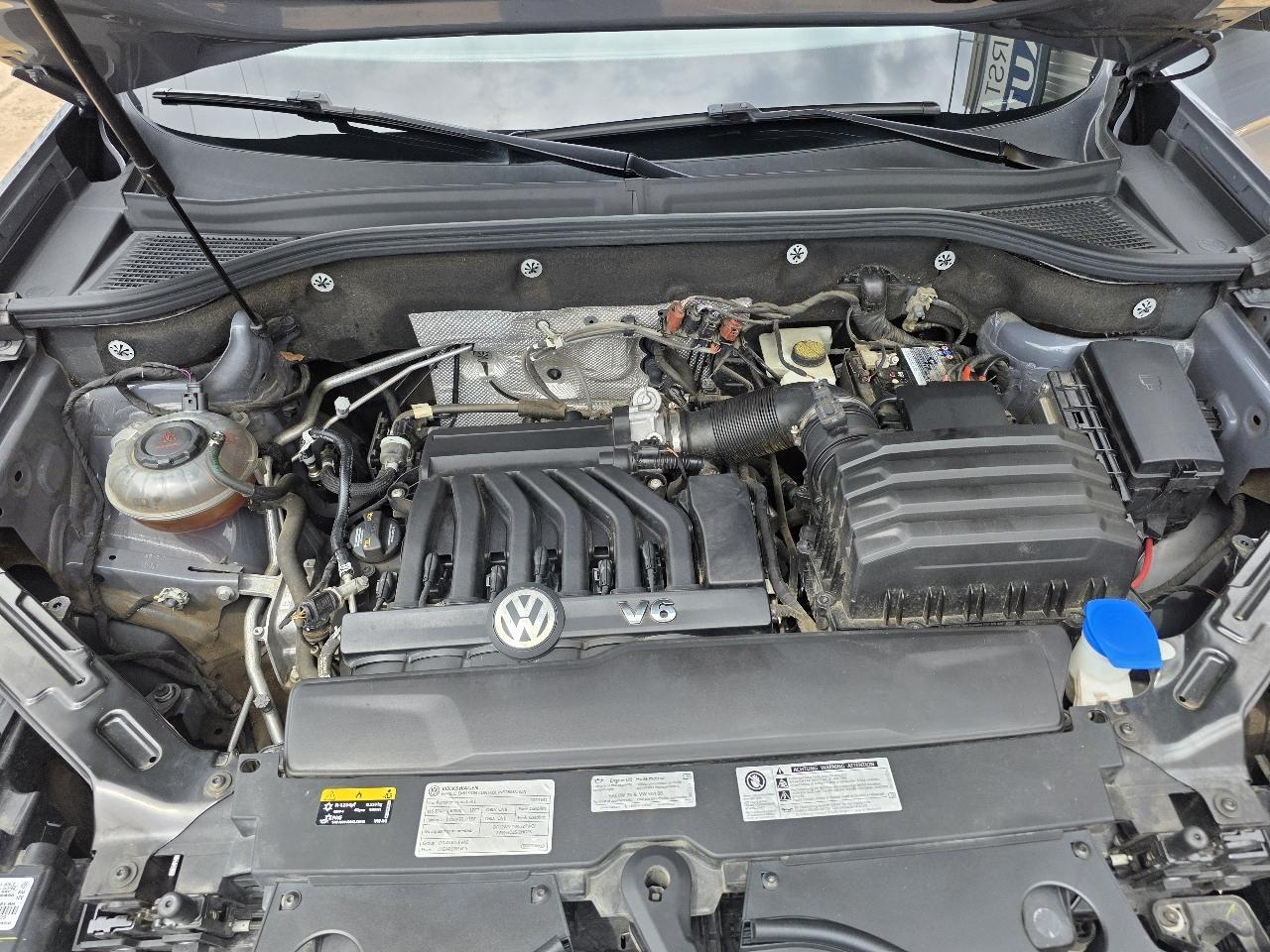 Volkswagen Atlas Cross Sport 3.6L V6 SE w/Technology FWD 2020