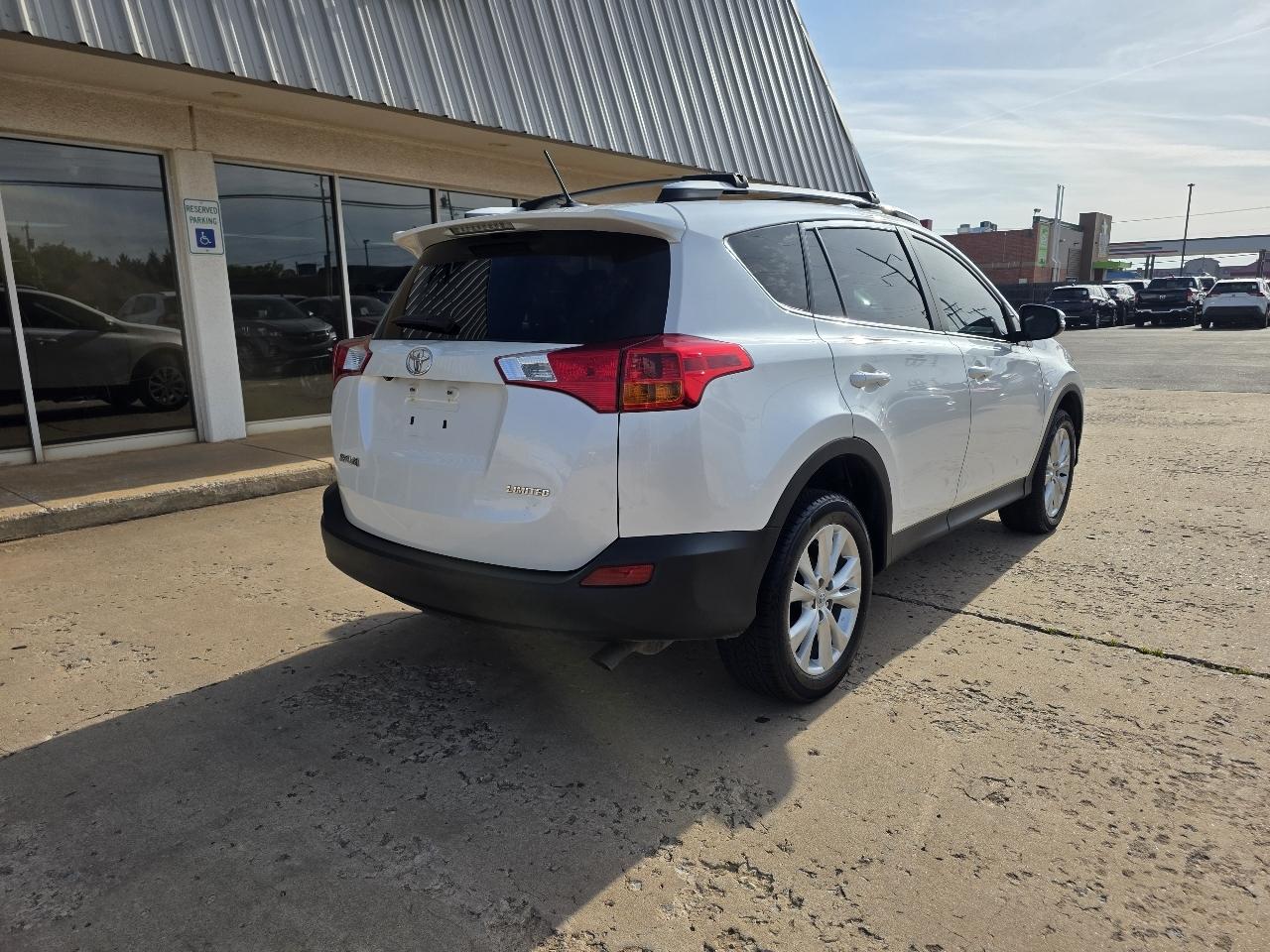 Toyota RAV4 FWD 4dr Limited (Natl) 2013