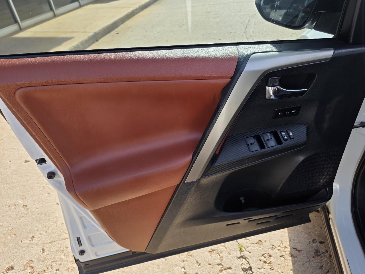 Toyota RAV4 FWD 4dr Limited (Natl) 2013