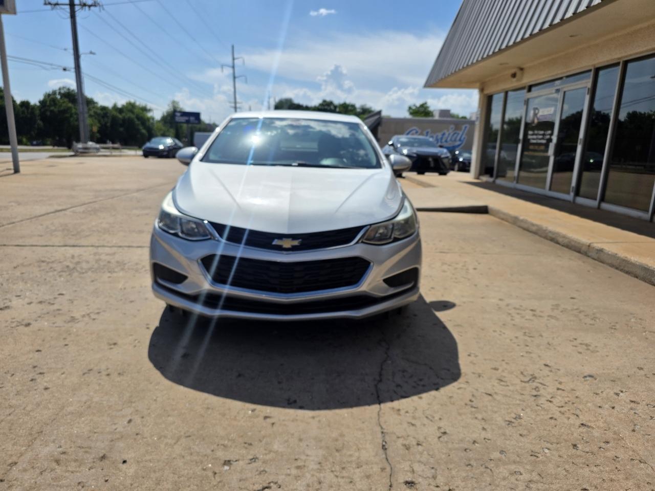 Chevrolet Cruze 4dr Sdn 1.4L LS w/1SB 2018