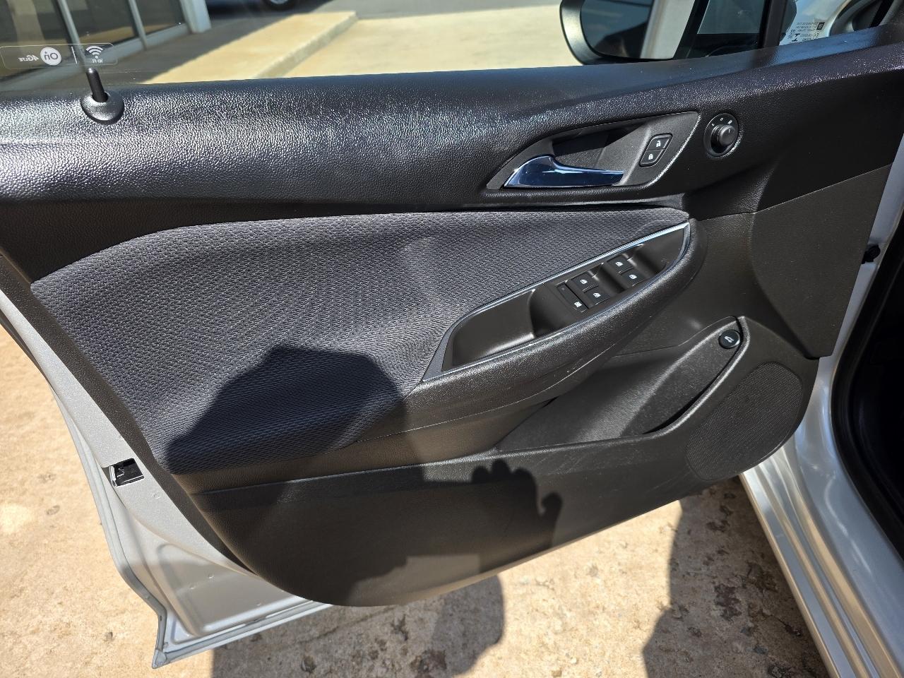 Chevrolet Cruze 4dr Sdn 1.4L LS w/1SB 2018