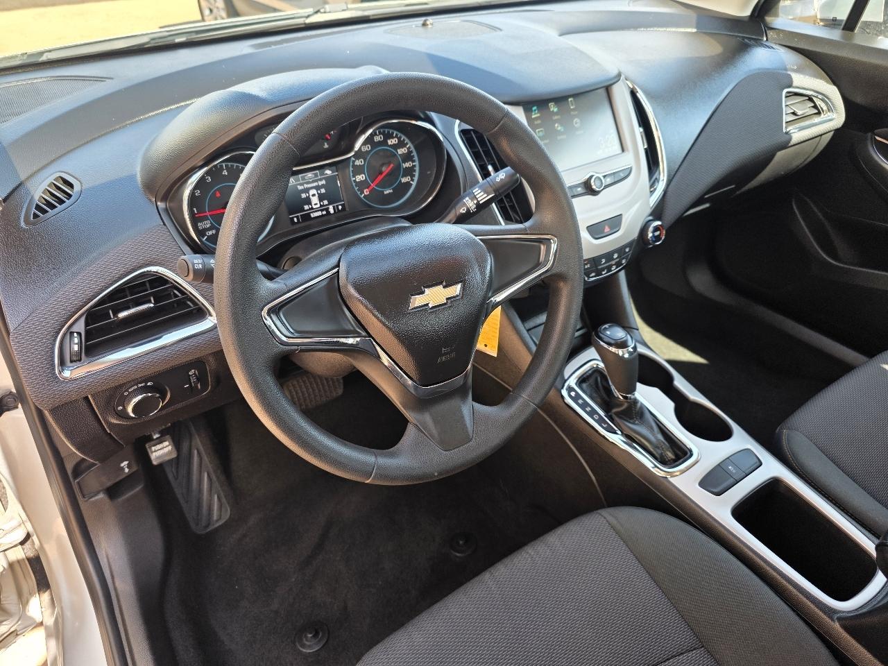 Chevrolet Cruze 4dr Sdn 1.4L LS w/1SB 2018