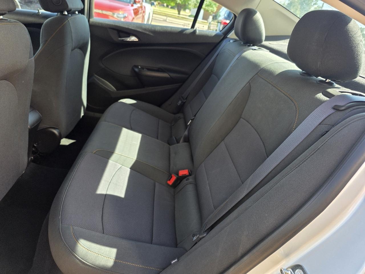 Chevrolet Cruze 4dr Sdn 1.4L LS w/1SB 2018